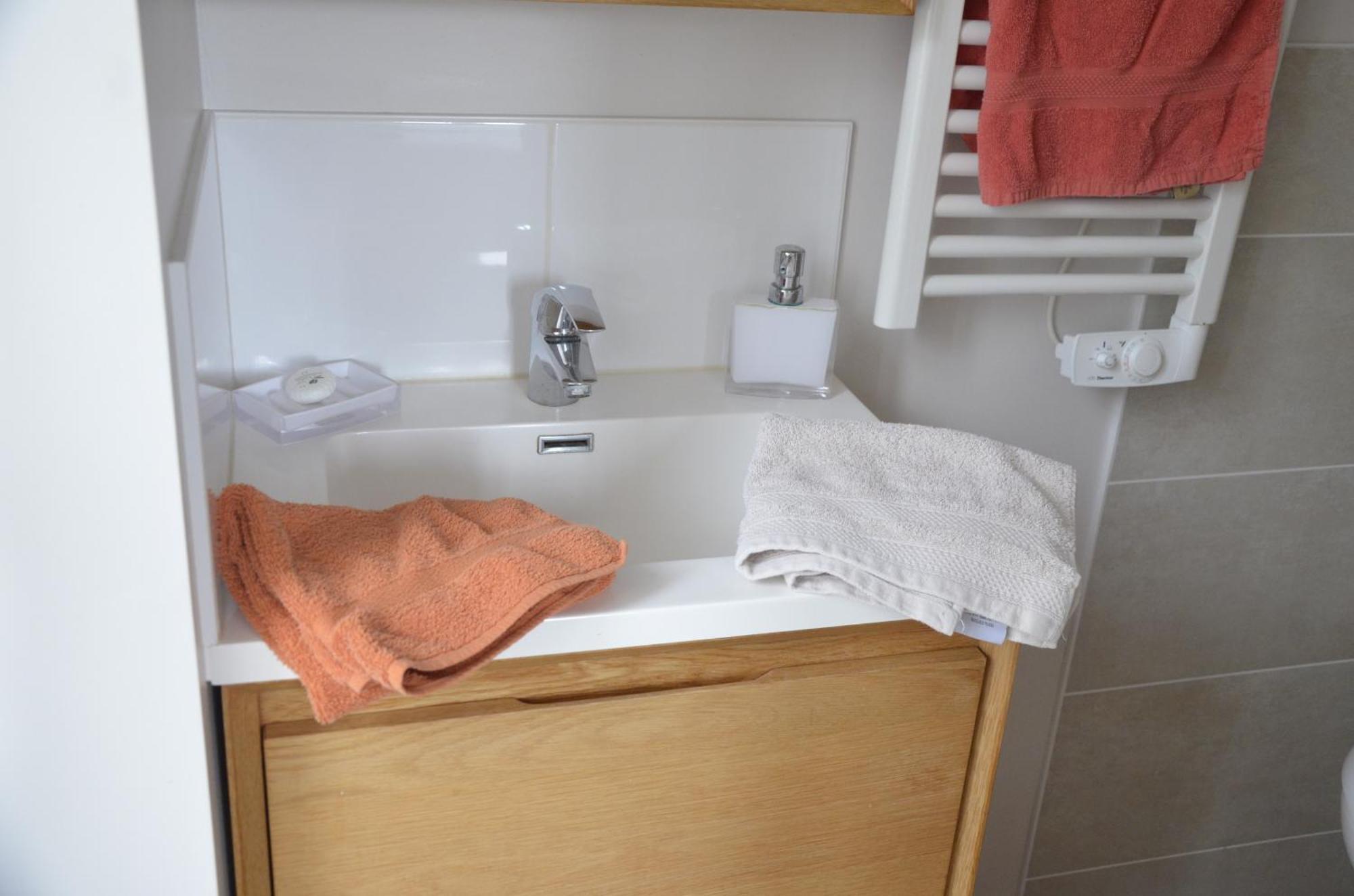 Chambres D'Hotes Du Bas Manoir Bretteville-sur-Odon Szoba fotó